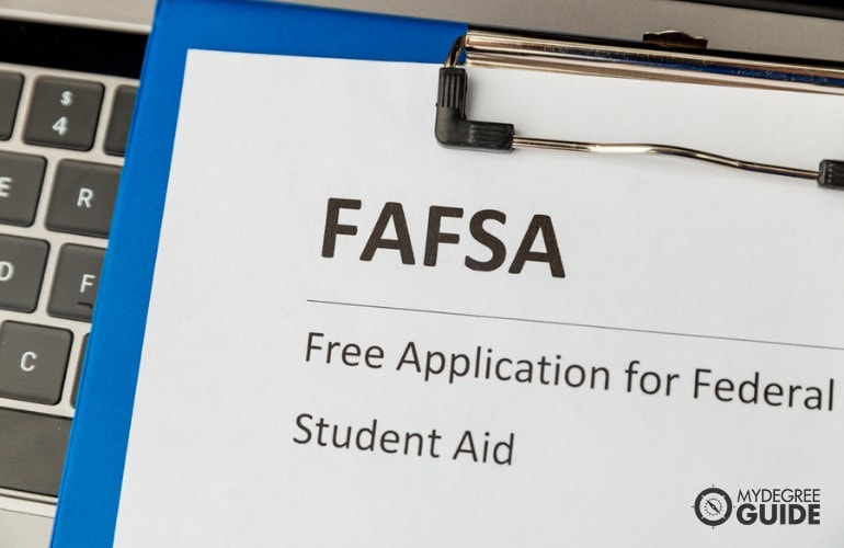 financial aid for Accelerated Business Degrees students