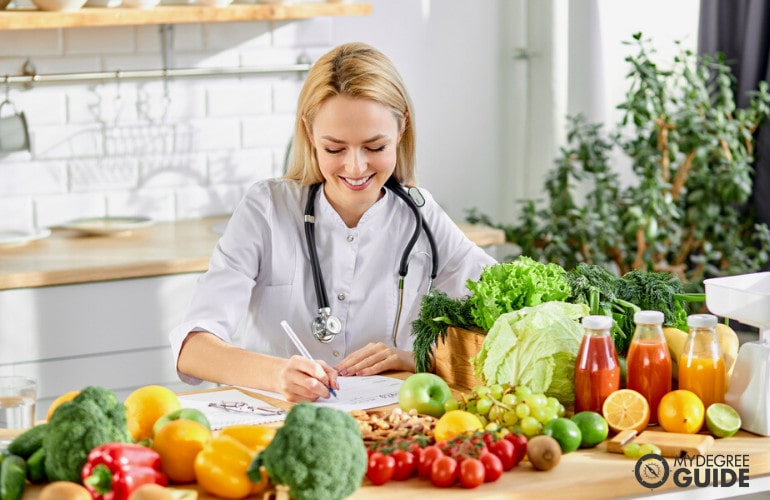 Get a Dietetics Degree Online