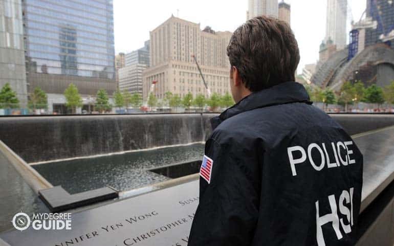 homeland security officer in ground zero